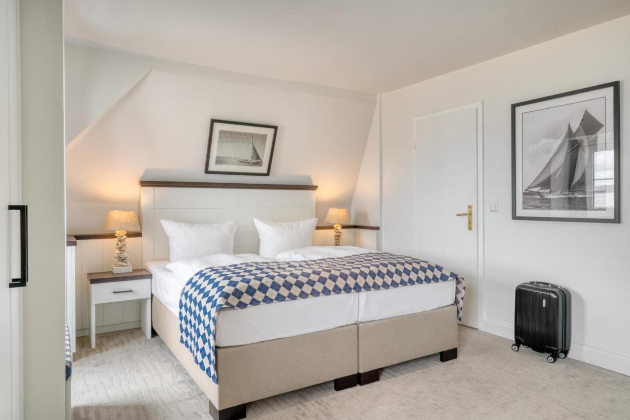 Hotel Strandschloesschen Любек Екстер'єр фото