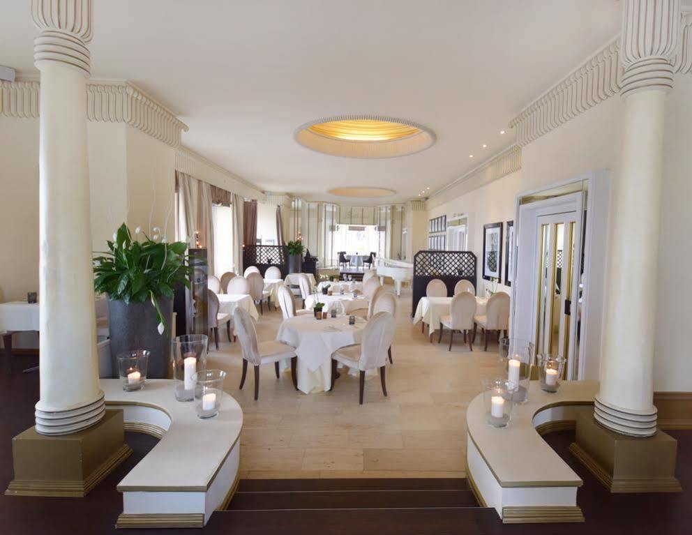 Hotel Strandschloesschen Любек Екстер'єр фото